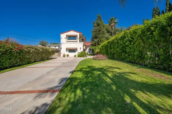 $1,995,000 | 3851 4th Avenue, Glendale, CA 91214