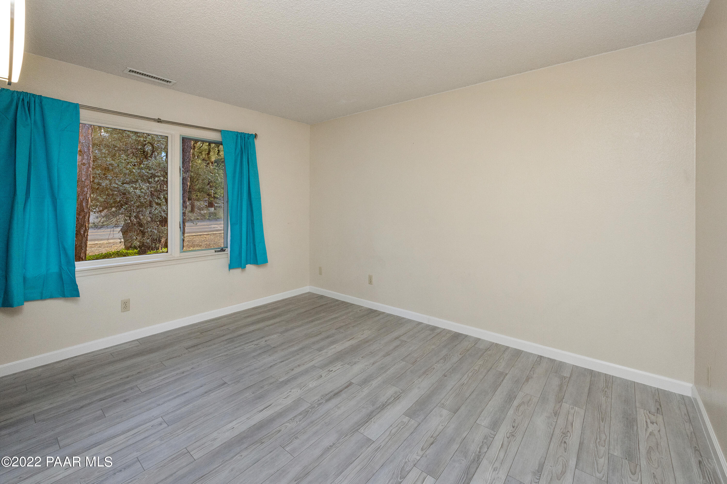 830 Copper Basin Road Prescott, AZ 86303 - Photo 16 of 34 017_Bedroom 3