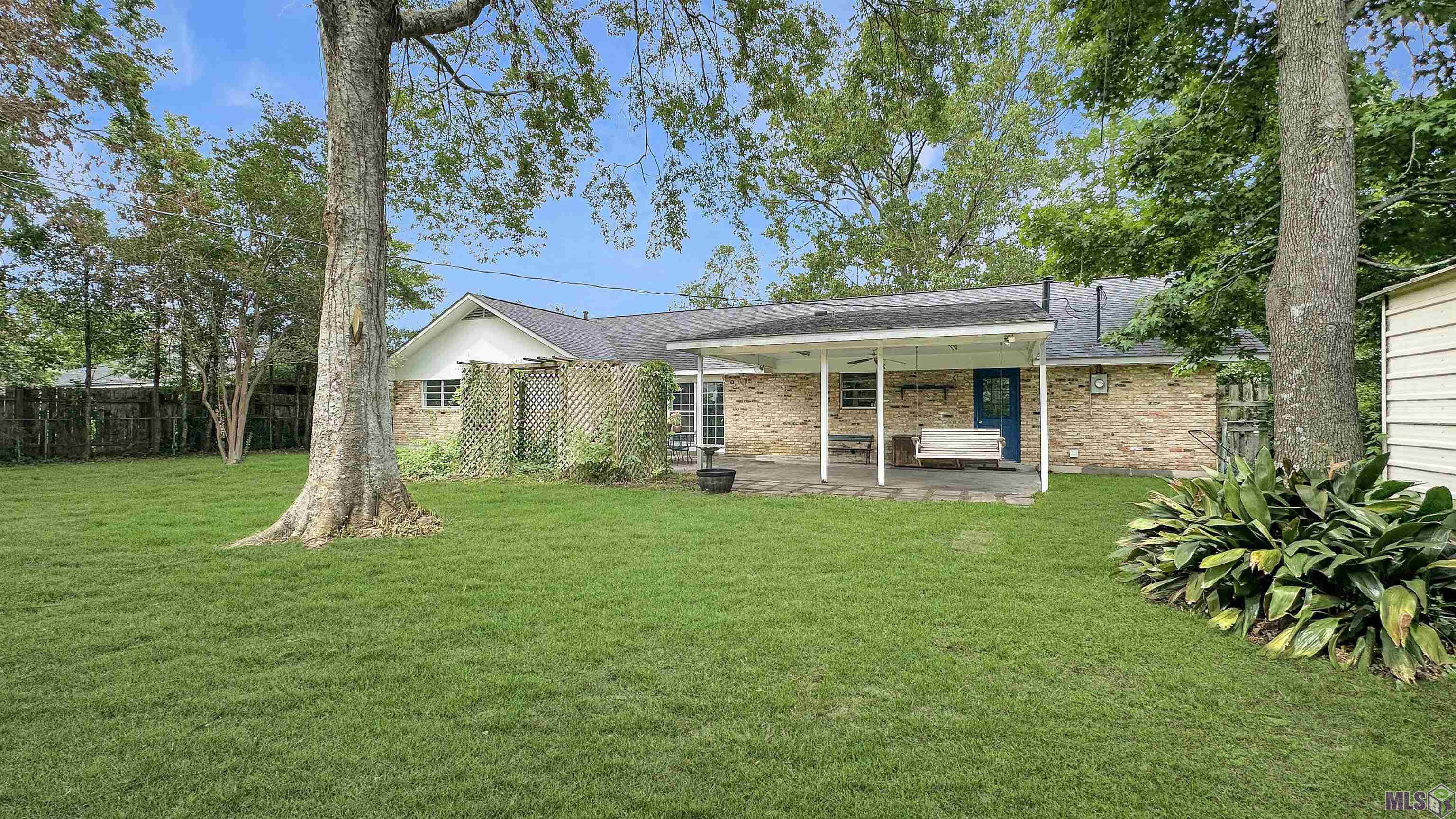 10370 Ridgely Drive Baton Rouge, LA 70809 - Photo 3 of 16