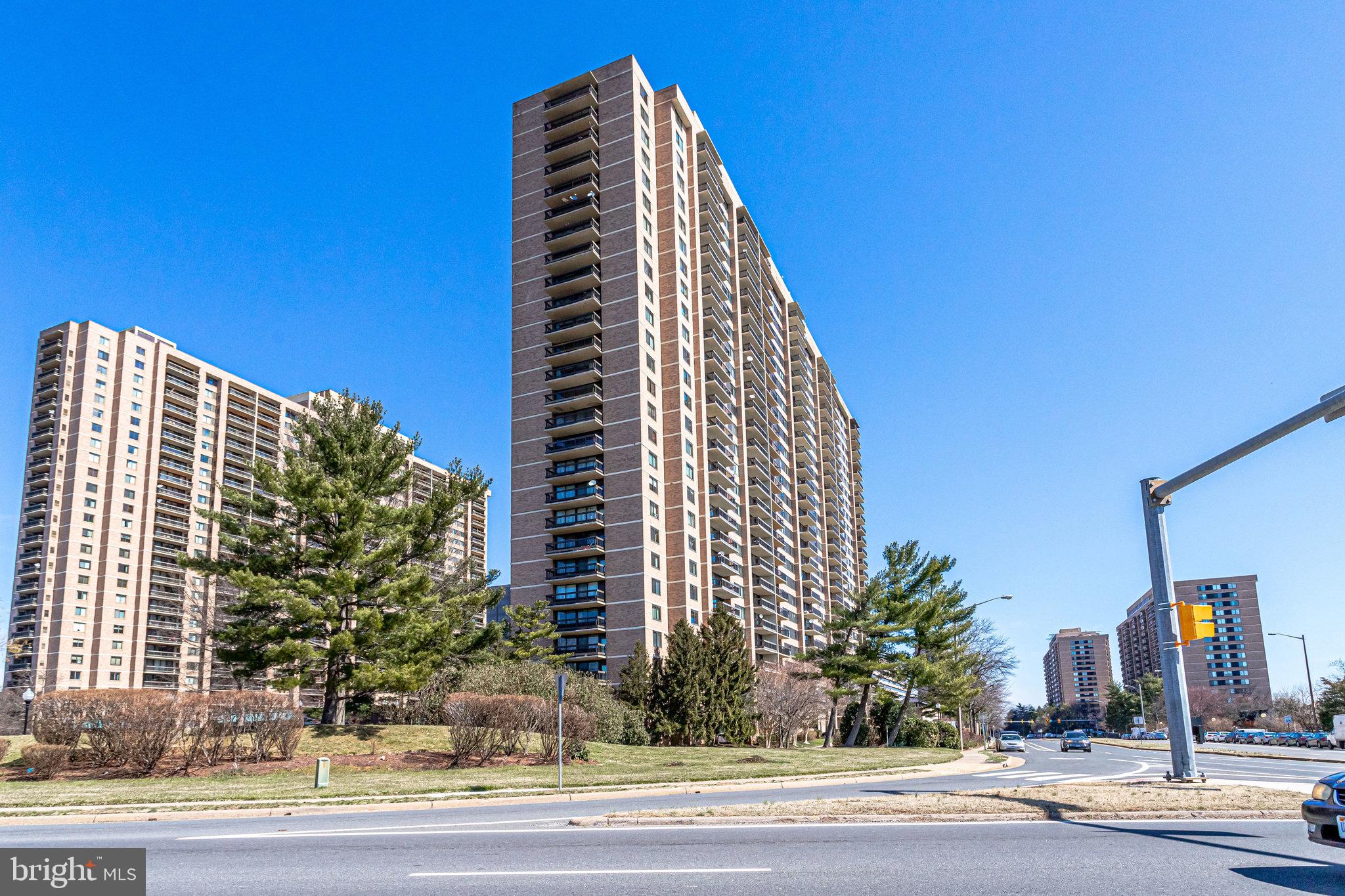 5501 Seminary Road, Unit 1605S Falls Church, VA 22041 - Photo 2 of 8 Skyline Square