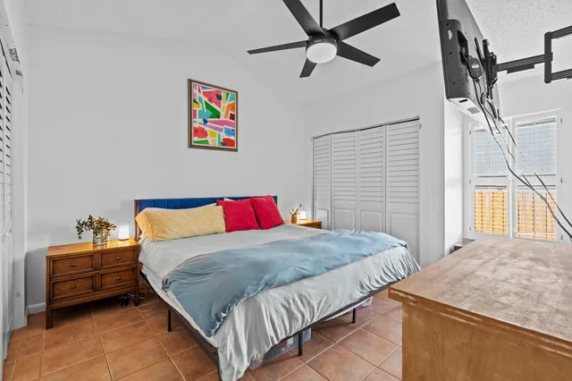 $310,000 | 53 Southeast Ontario Way, Stuart, FL 34997