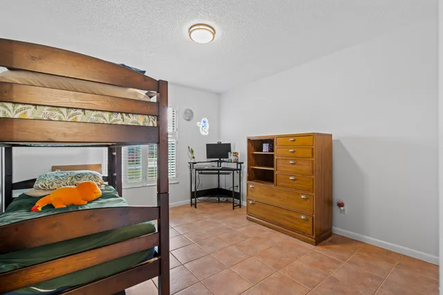 $310,000 | 53 Southeast Ontario Way, Stuart, FL 34997