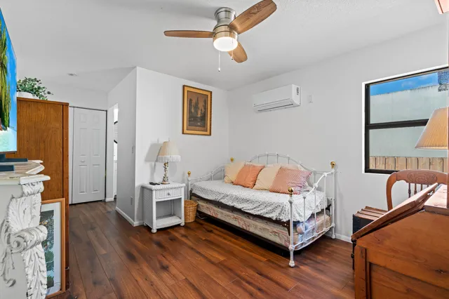 $310,000 | 53 Southeast Ontario Way, Stuart, FL 34997