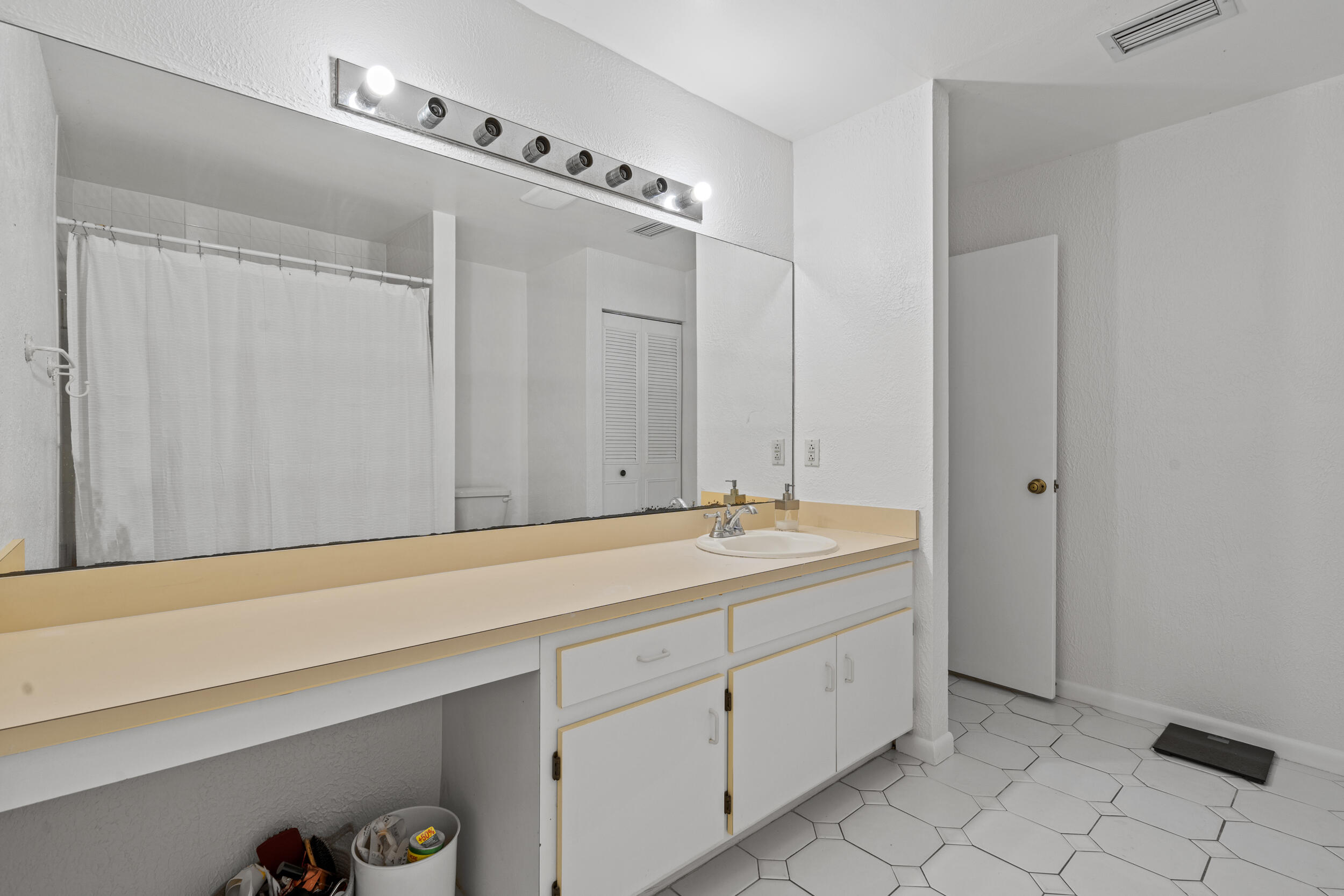 53 Southeast Ontario Way Stuart, FL 34997 - Photo 28 of 44 29_dsc07648