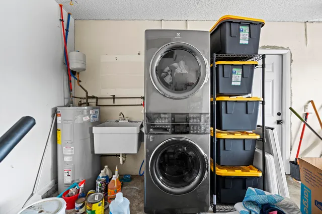 $310,000 | 53 Southeast Ontario Way, Stuart, FL 34997