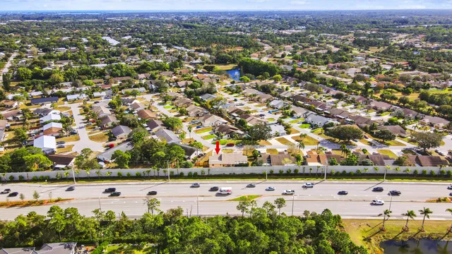 $310,000 | 53 Southeast Ontario Way, Stuart, FL 34997