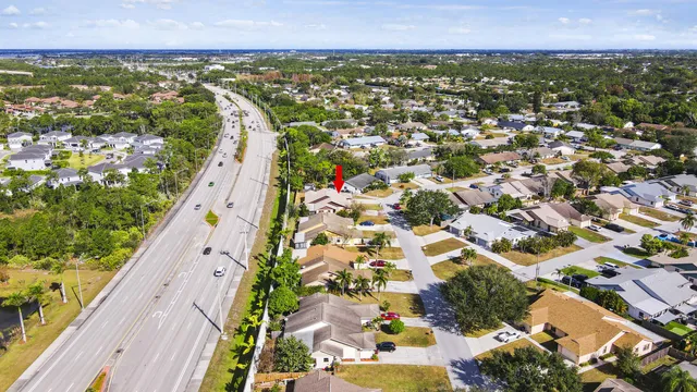 $310,000 | 53 Southeast Ontario Way, Stuart, FL 34997