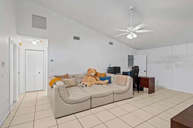 $310,000 | 53 Southeast Ontario Way, Stuart, FL 34997