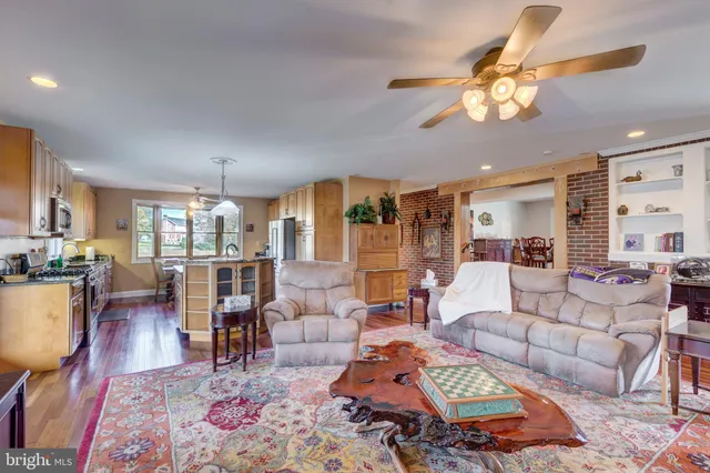 $1,500,000 | 3989 Kump Station Road, Taneytown, MD 21787