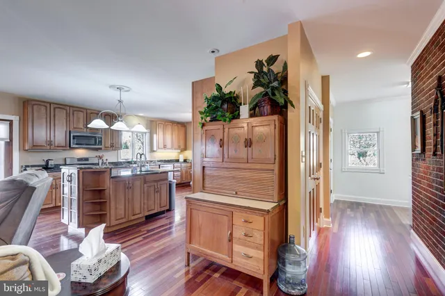 $1,500,000 | 3989 Kump Station Road, Taneytown, MD 21787