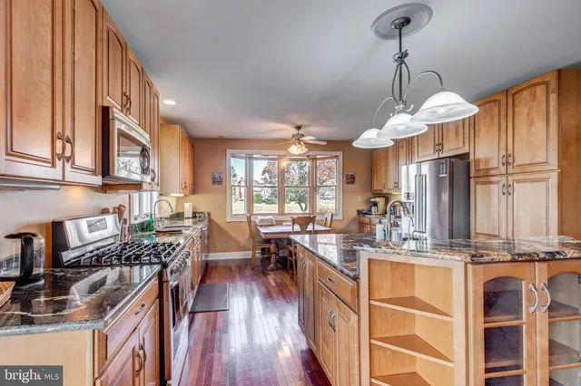 $1,500,000 | 3989 Kump Station Road, Taneytown, MD 21787