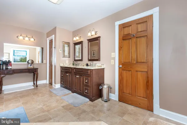 $1,299,900 | 3989 Kump Station Road, Taneytown, MD 21787