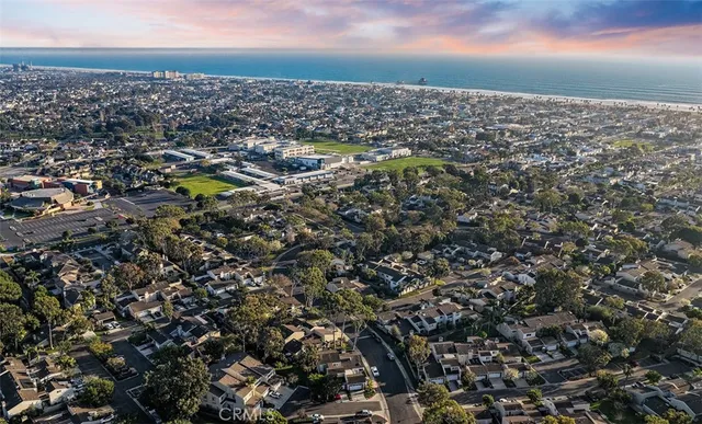 $1,300,000 | 7230 Little Harbor Drive, Huntington Beach, CA 92648