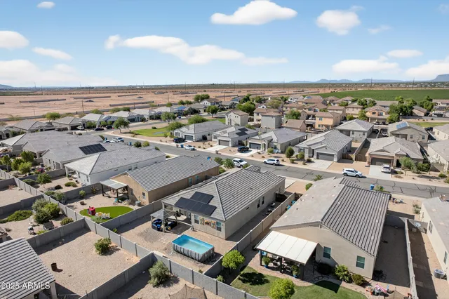 a sign that is on the side of the road