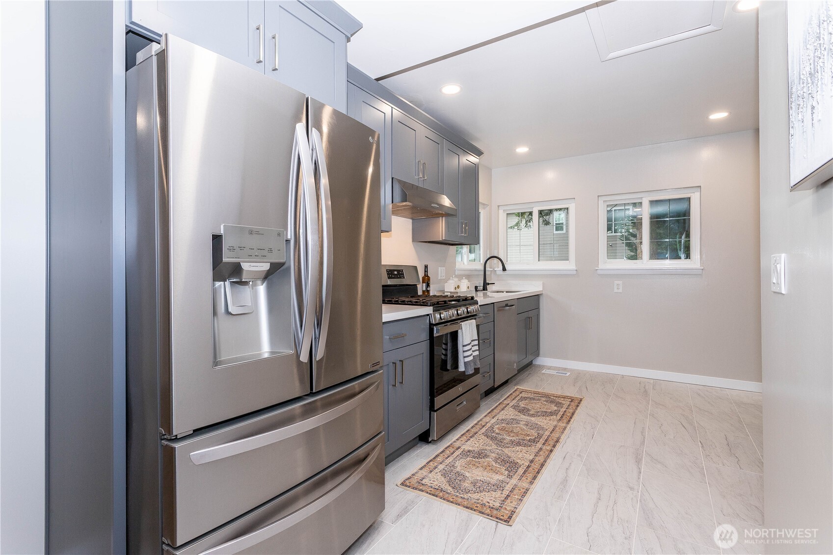 454 Southwest 142nd Street Burien, WA 98166 - Photo 11 of 40