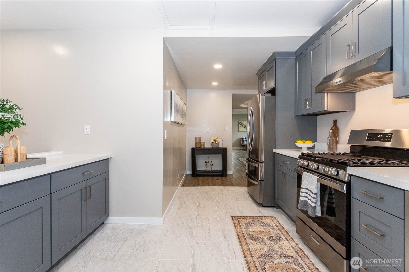 454 Southwest 142nd Street Burien, WA 98166 - Photo 12 of 40