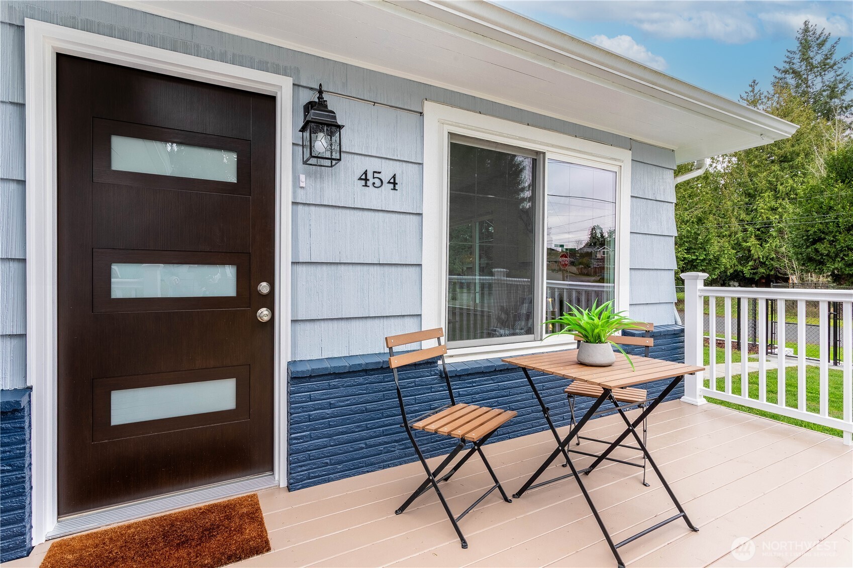 454 Southwest 142nd Street Burien, WA 98166 - Photo 2 of 40