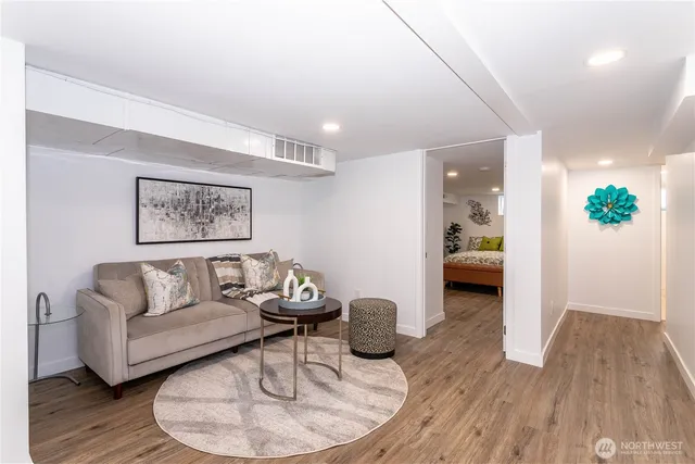 $885,000 | 454 Southwest 142nd Street, Burien, WA 98166