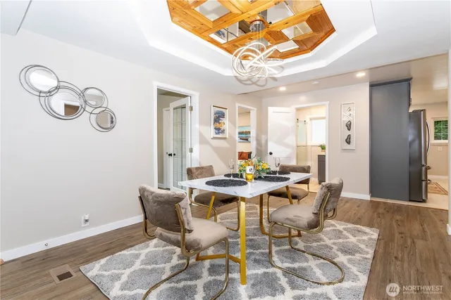 $885,000 | 454 Southwest 142nd Street, Burien, WA 98166