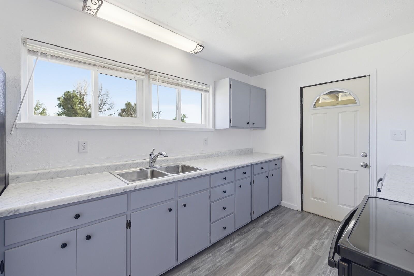 3075 Indiana Avenue Casper, WY 82609 - Photo 6 of 23