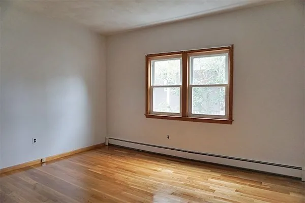 $2,400 | 150 Brown Street, Unit 1L, Waltham, MA 02453