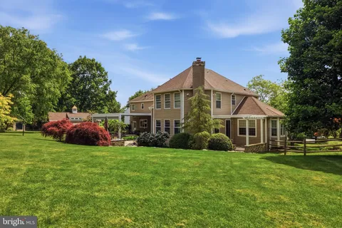 $1,599,000 | 302 Jefferson Drive, Malvern, PA 19355