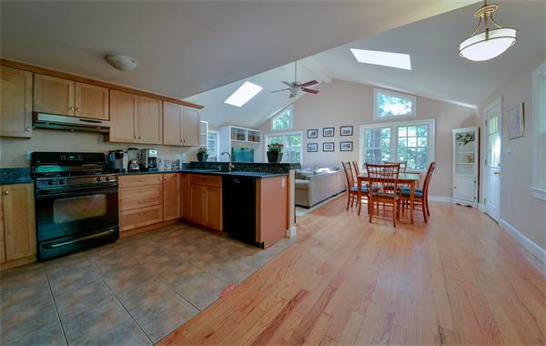 66 MacArthur Road Natick, MA 01760 - Photo 3 of 16 Gallery Image 3