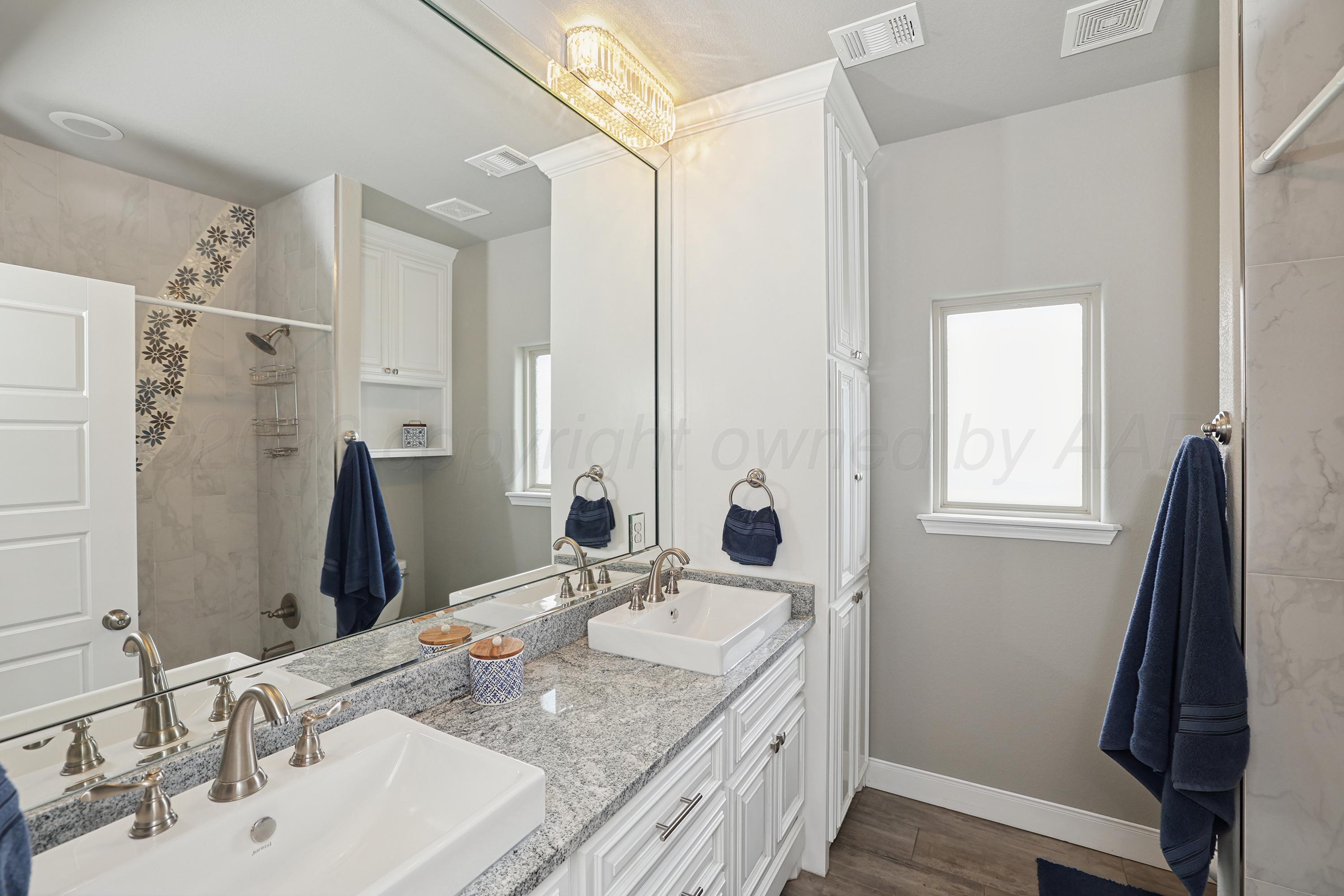 9525 Hey Jude Lane Amarillo, TX 79119 - Photo 19 of 37 26-Bathroom