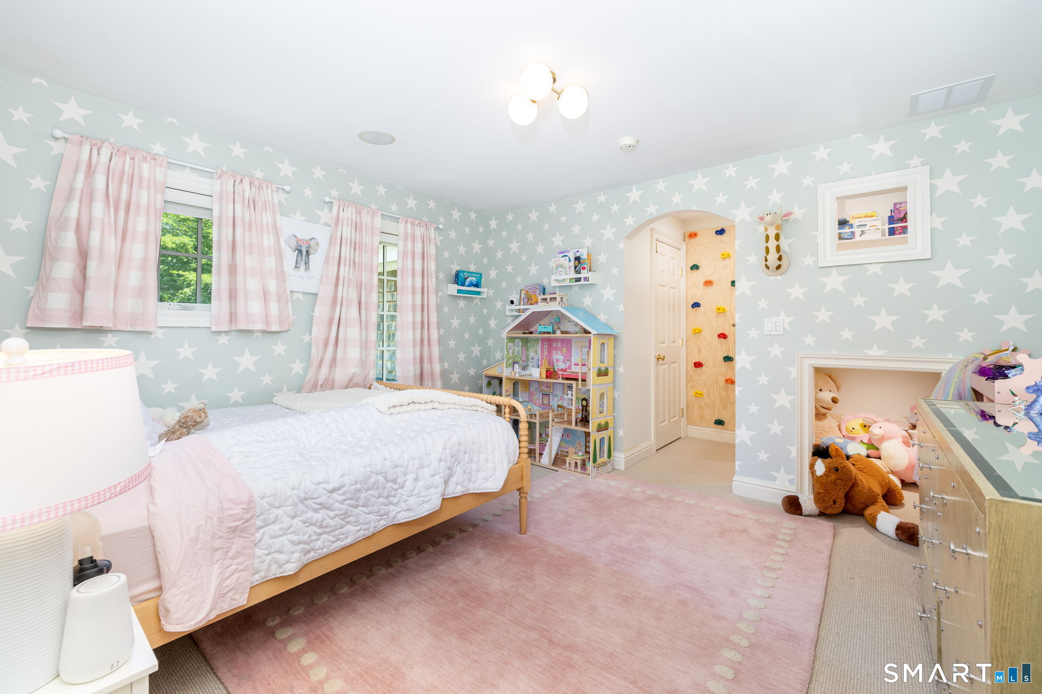 82 Ledyard Road West Hartford, CT 06117 - Photo 26 of 40 Bedroom with built in playhouse