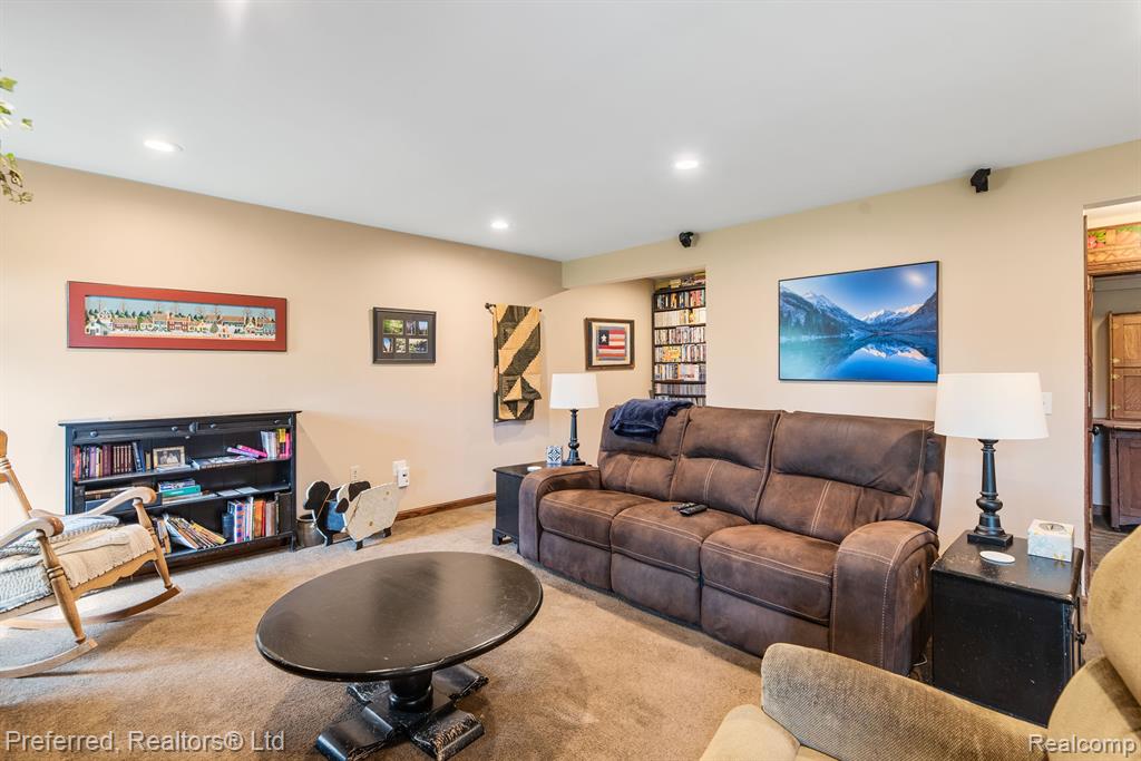 20931 Napier Road Northville, MI 48167 - Photo 24 of 32 Gallery Image 24