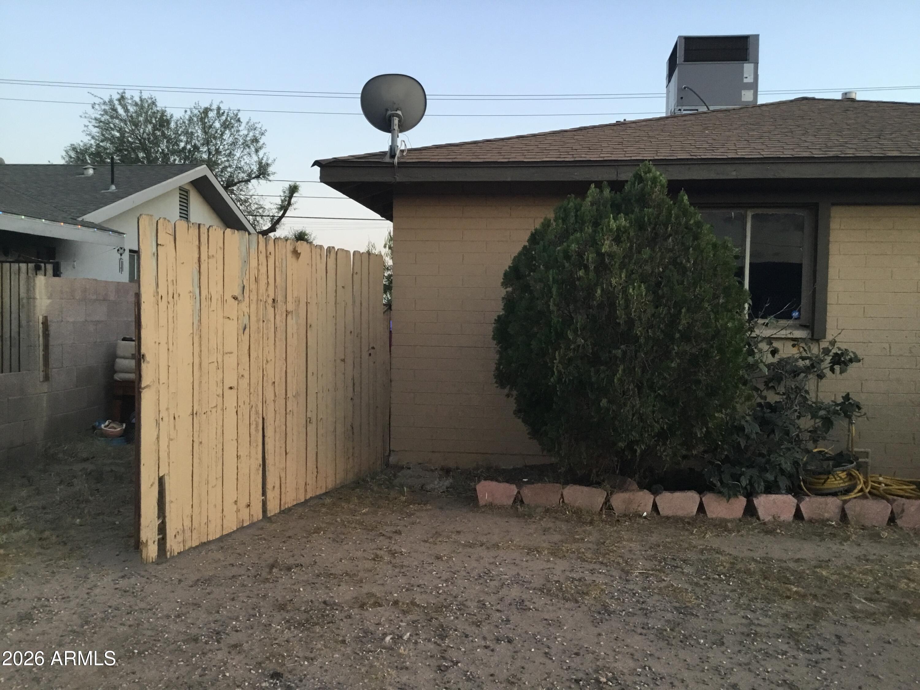 5439 West Osborn Road Phoenix, AZ 85031 - Photo 13 of 27 IMG_6967