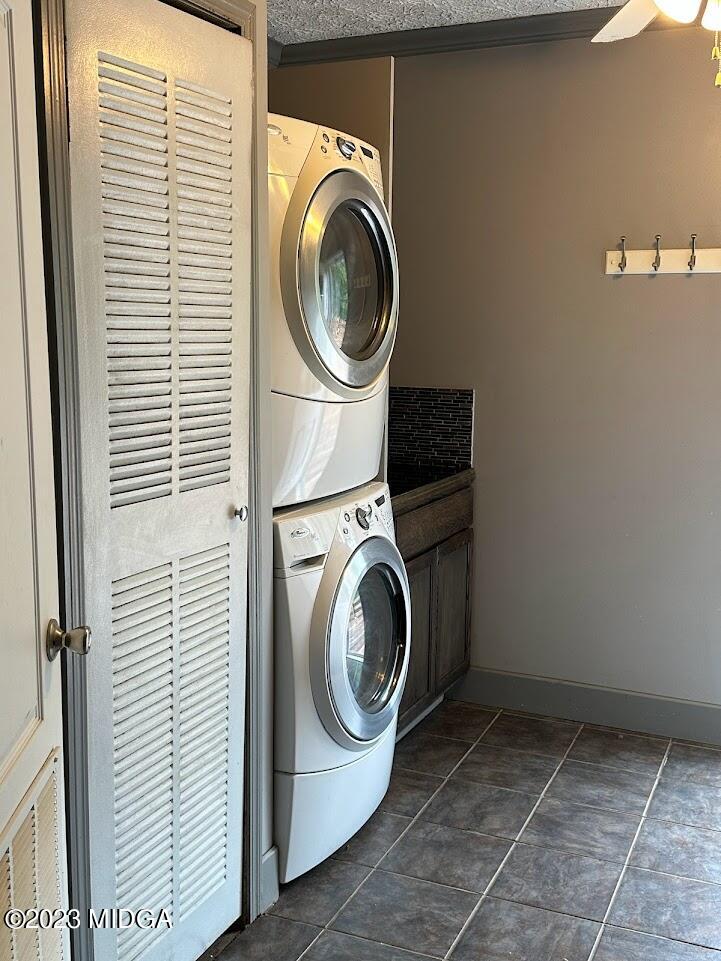 1328 Hamlin-Floyd Road Jeffersonville, GA 31044 - Photo 11 of 32 36