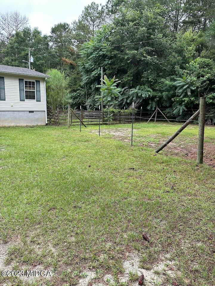 1328 Hamlin-Floyd Road Jeffersonville, GA 31044 - Photo 4 of 32 Fenced area