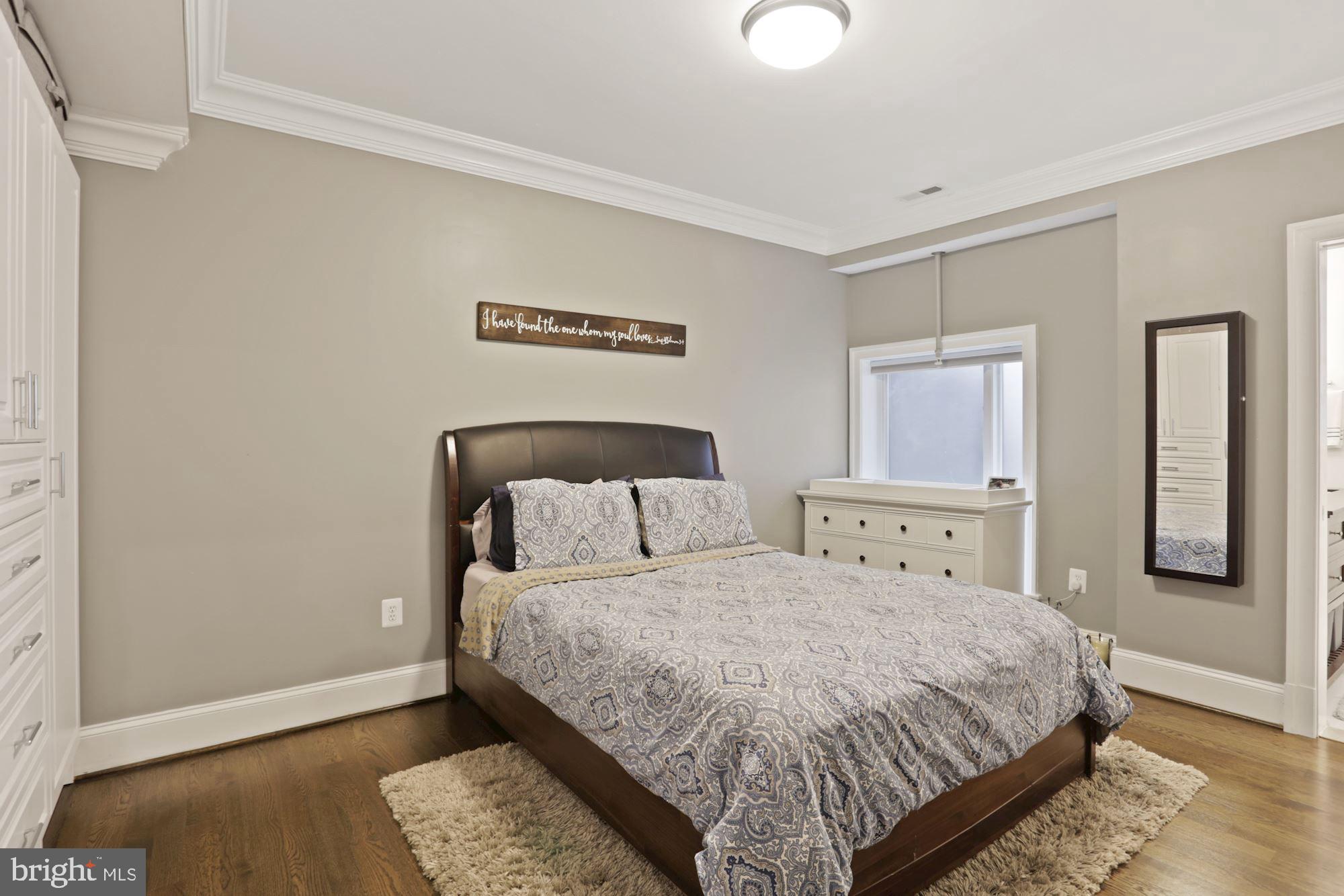 2014 Kalorama Road Northwest, Unit 1 Washington, DC 20009 - Photo 14 of 26 Primary Bedroom