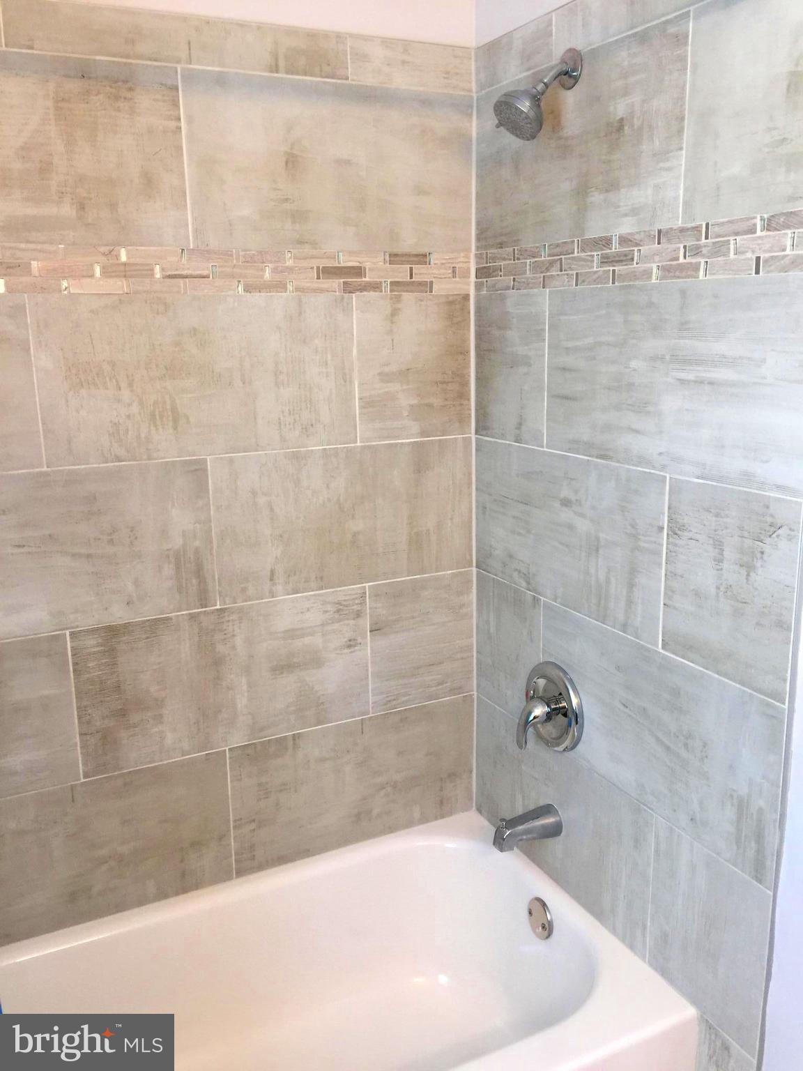 11049 Saffold Way Reston, VA 20190 - Photo 17 of 30 Tub Surround