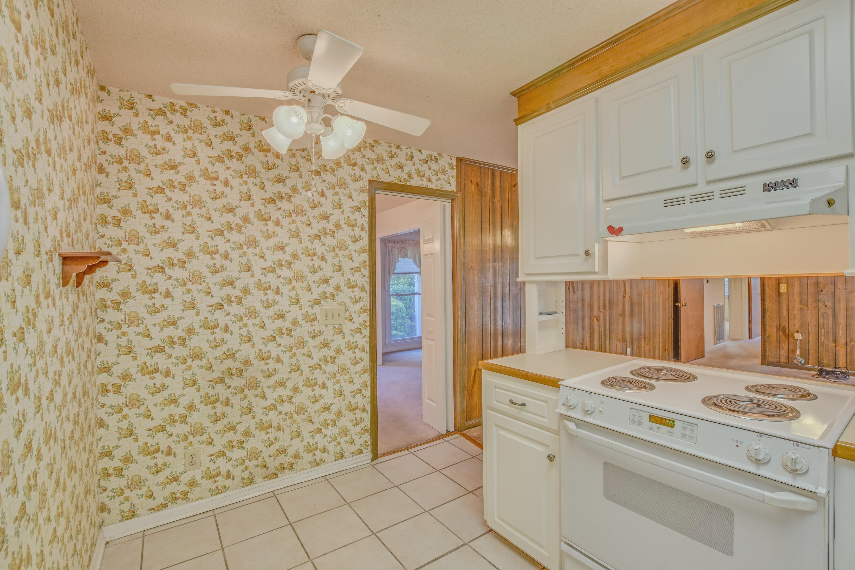 110 Sandtrap Road Summerville, SC 29483 - Photo 15 of 32 110 Sandtrap s-11
