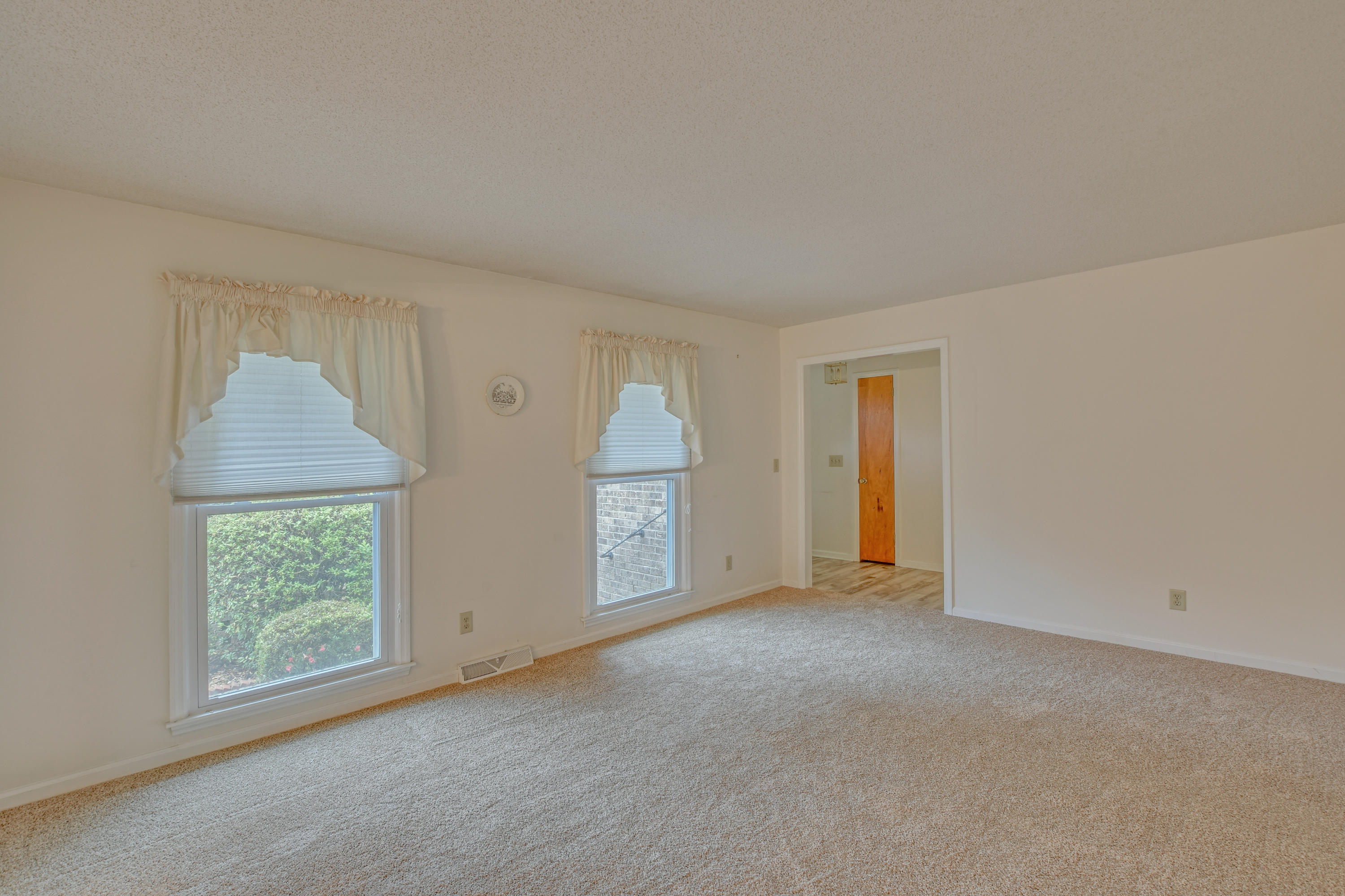 110 Sandtrap Road Summerville, SC 29483 - Photo 21 of 32 110 Sand F