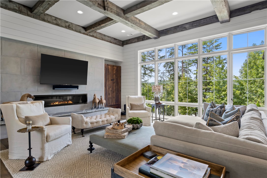 386 Peninsula Ridge Sunset, SC 29685 - Photo 7 of 50 Great Room