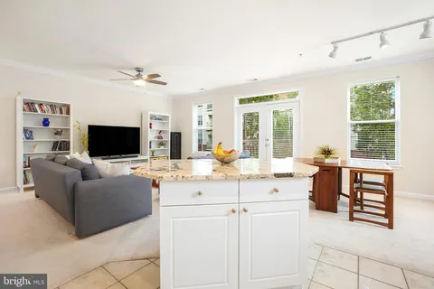 $3,000 | 9486 Virginia Center Boulevard, Unit 102, Vienna, VA 22181