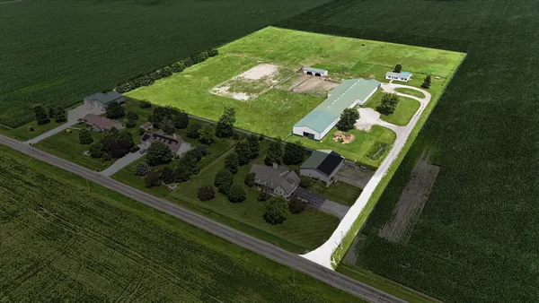 $690,000 | 1936 County Road 1850 North, Urbana, IL 61802