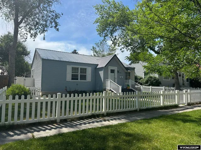 $185,000 | 510 North 3rd Street East, Riverton, WY 82501