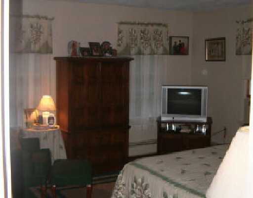 15 Stuart Street Westerly, RI 02891 - Photo 3 of 4 Other.