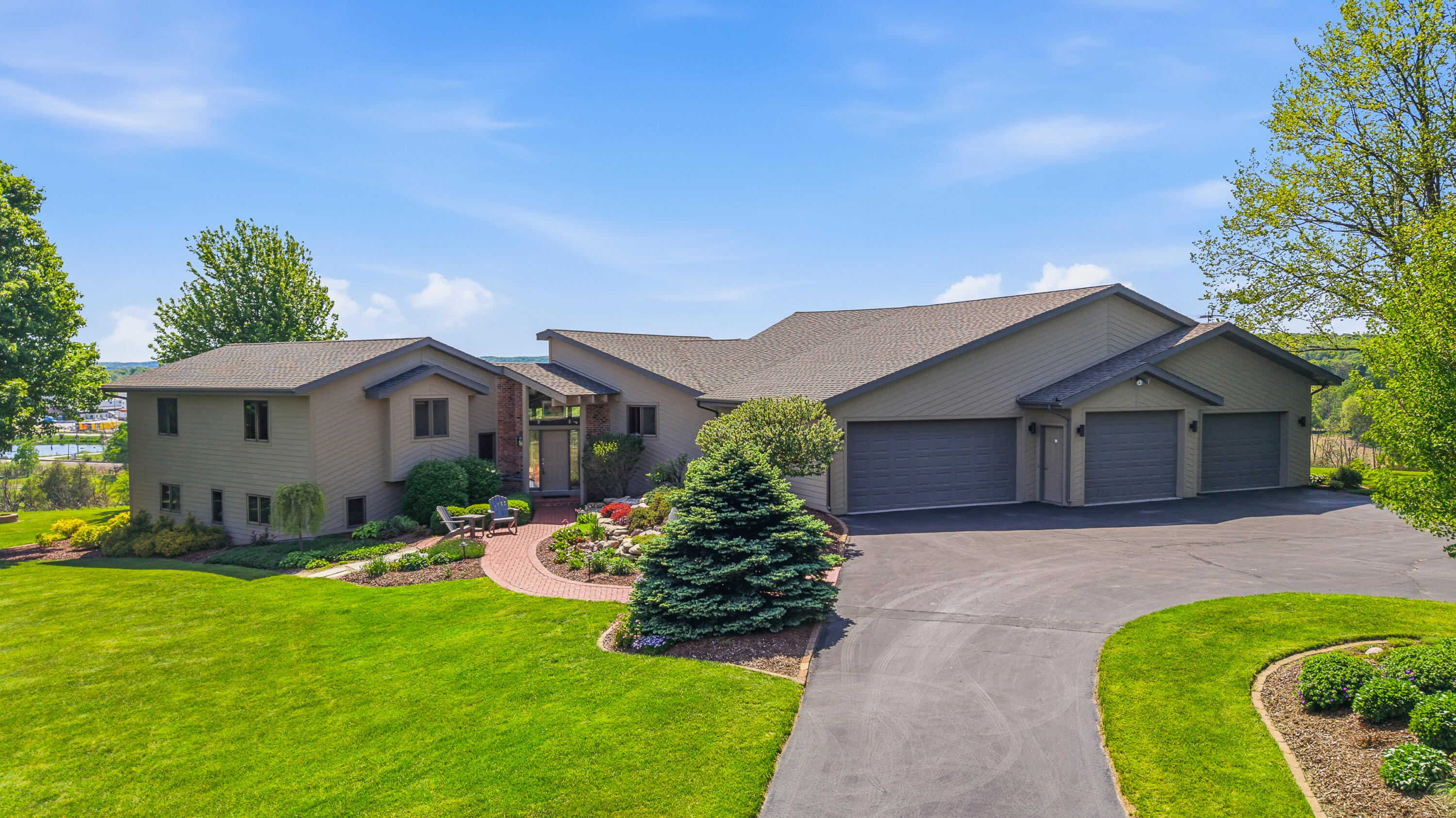 N6596 Riverview Road Plymouth, WI 53073 - Photo 60 of 67 Executive Home