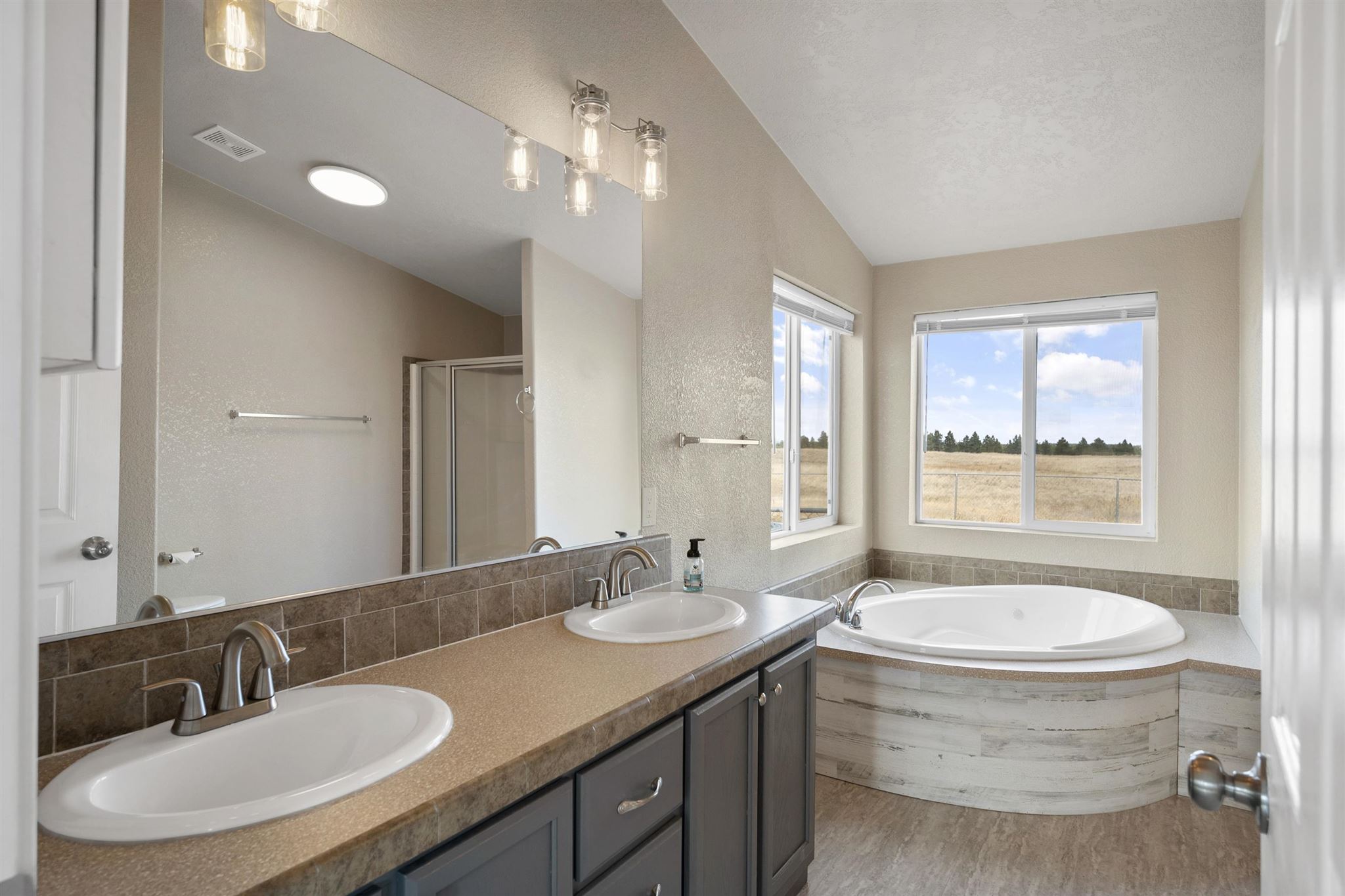 14 South Rambo Road Medical Lake, WA 99022 - Photo 10 of 19
