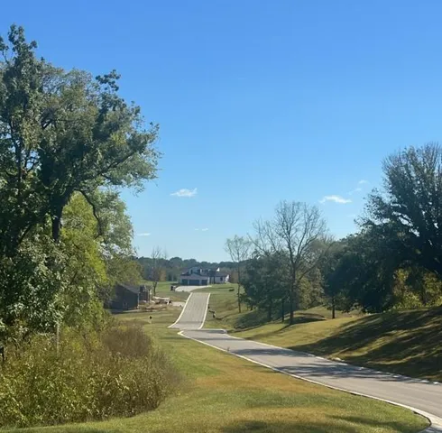 $979,950 | 5301 North 104th Street, Kansas City, KS 66109