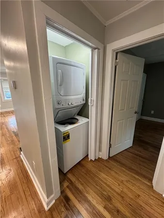 a view of utility room