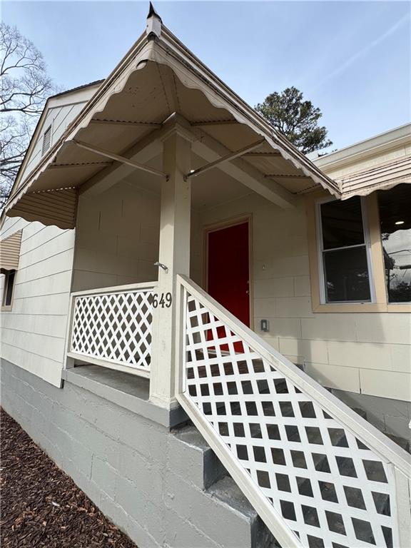 649 Valley Brook Road Scottdale, GA 30079 - Photo 4 of 18 a front view of a house