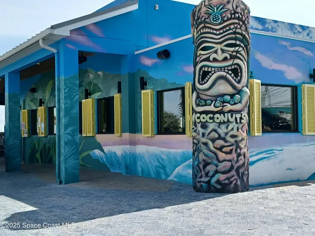 $770,000 | 105 Aucila Road, Cocoa Beach, FL 32931