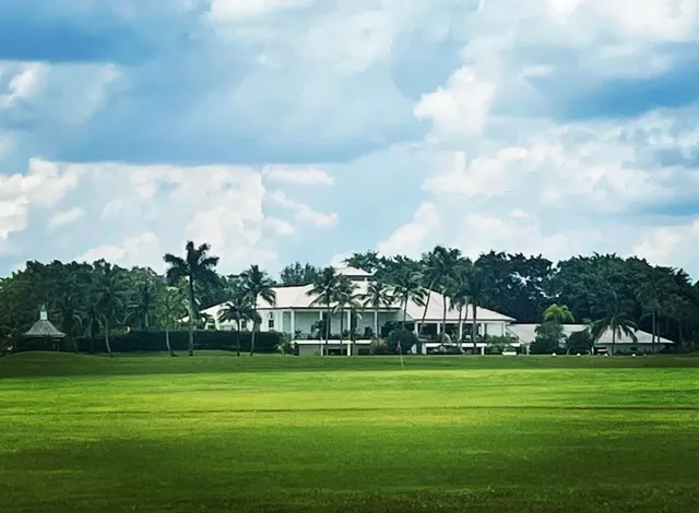 $2,495,000 | 2107 Wightman Drive, Wellington, FL 33414