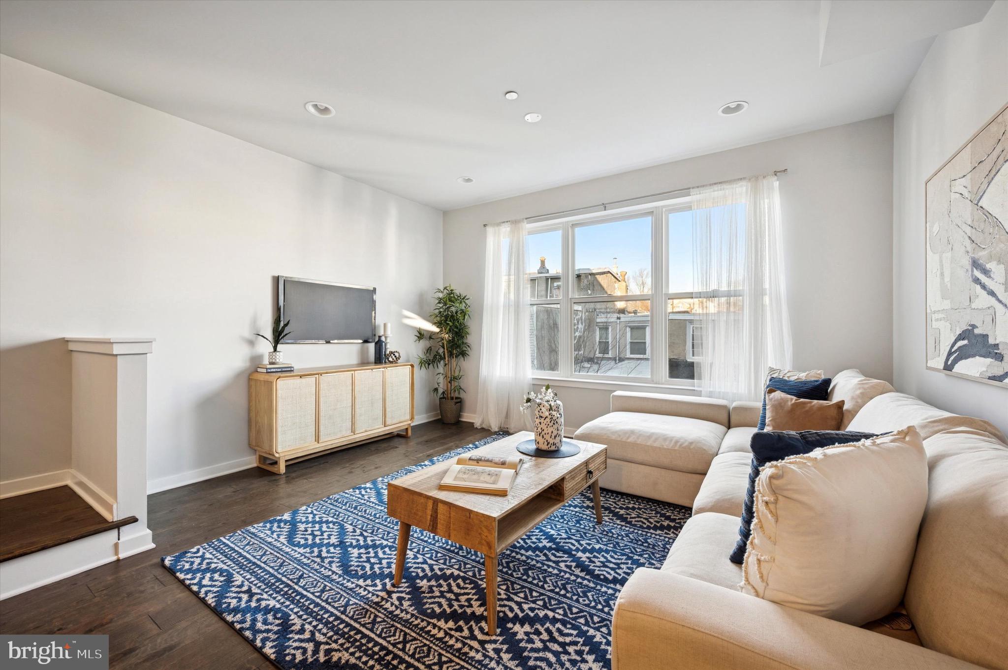 443 Shurs Lane, Unit 17 Philadelphia, PA 19128 - Photo 11 of 24